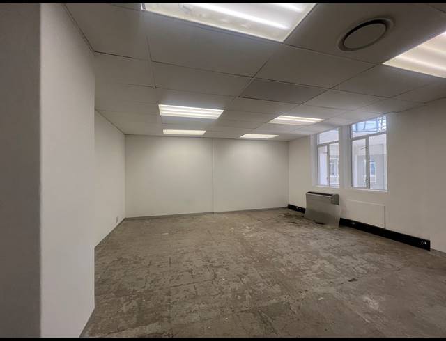117M² OFFICE TO LET IN ILLOVO